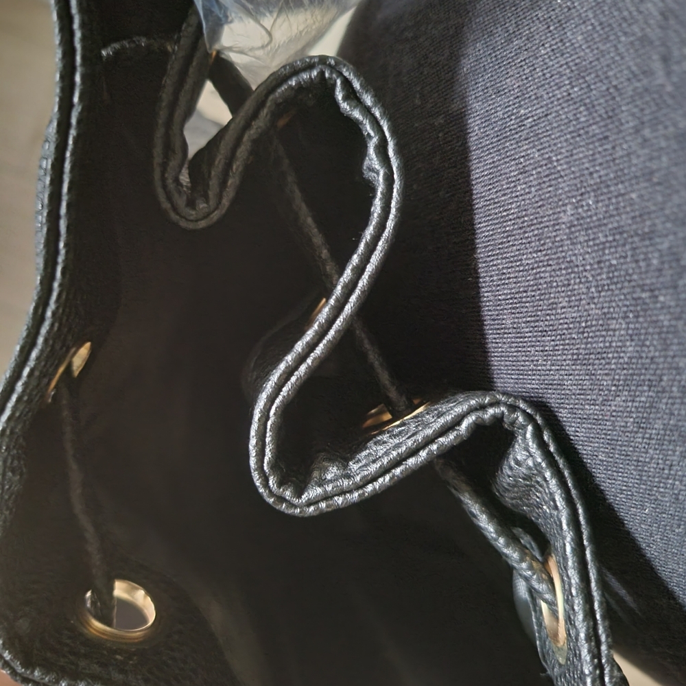 Lakers purse